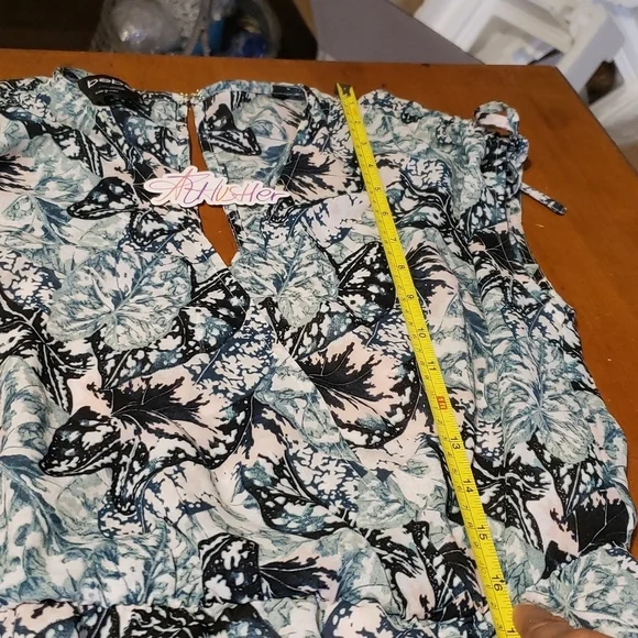 - BEBE Long green and pink dress ,size Small - Picture 13 of 17